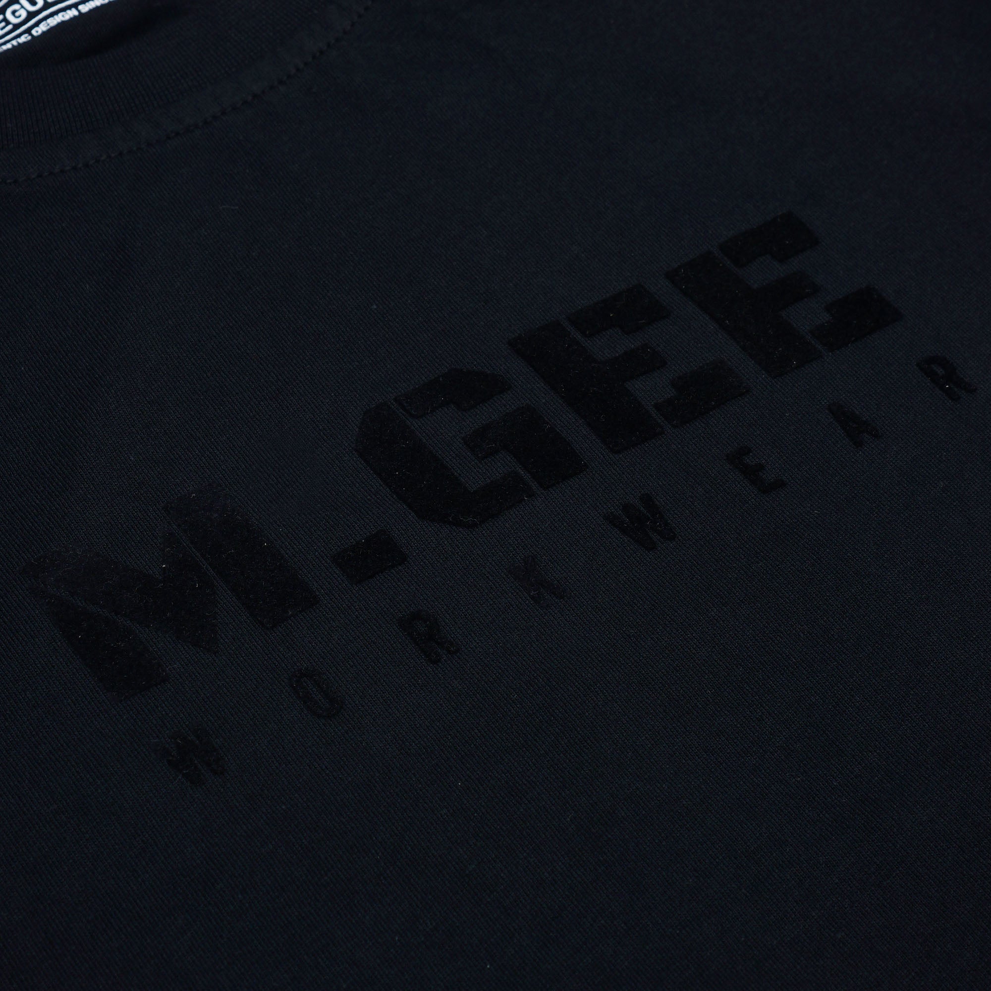 MGee Kaos Polos Pria Lengan Pendek M Gee Original Oliver C145 Black