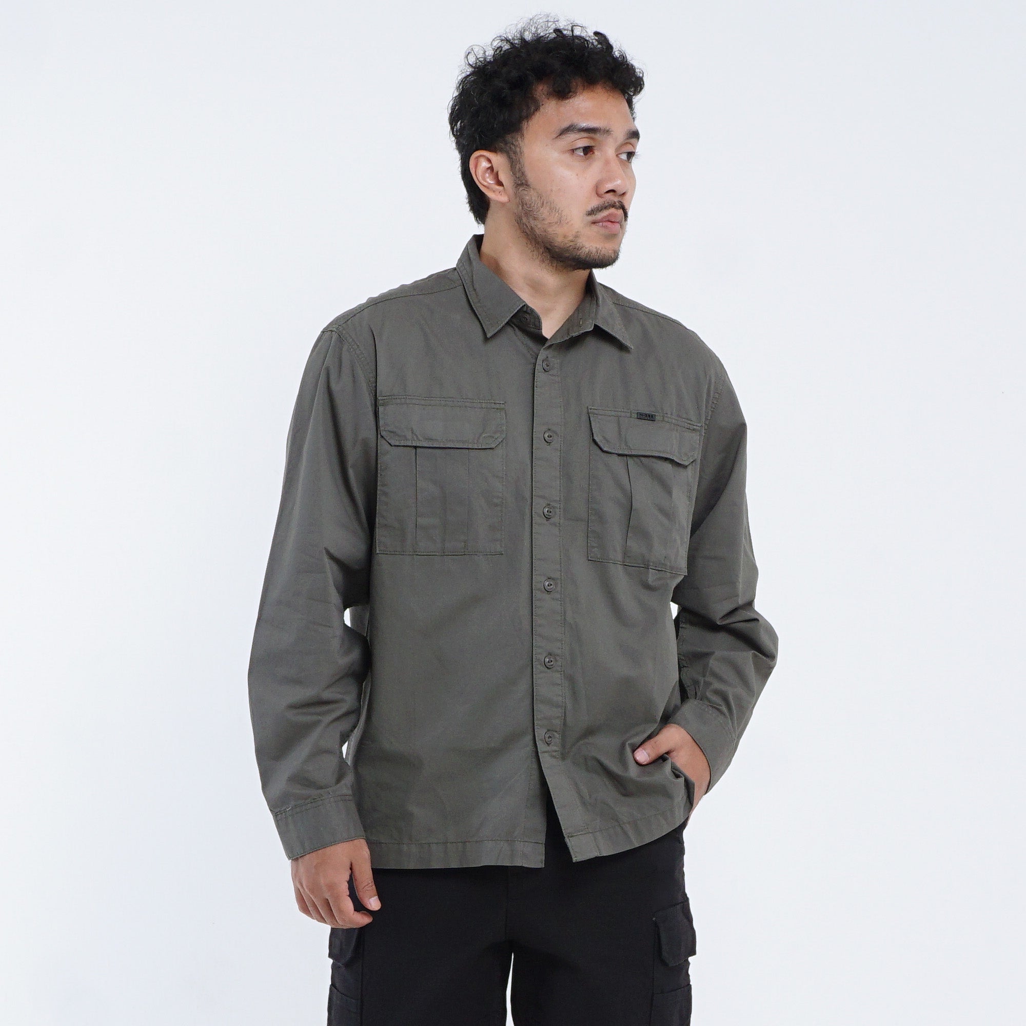 MGee Kemeja Kerja Pria Lengan Panjang Outdoor Camper C038 Green