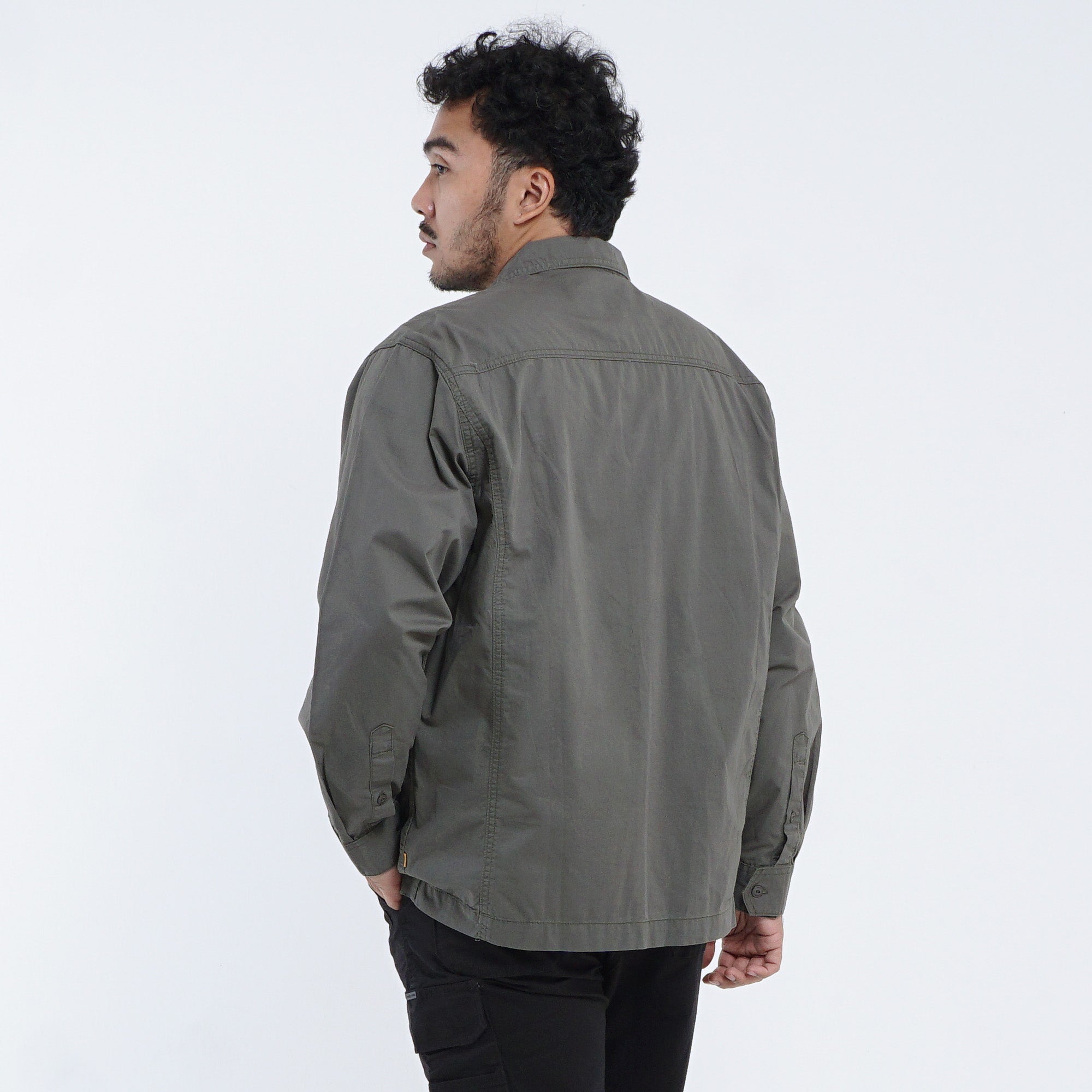 MGee Kemeja Kerja Pria Lengan Panjang Outdoor Camper C038 Green