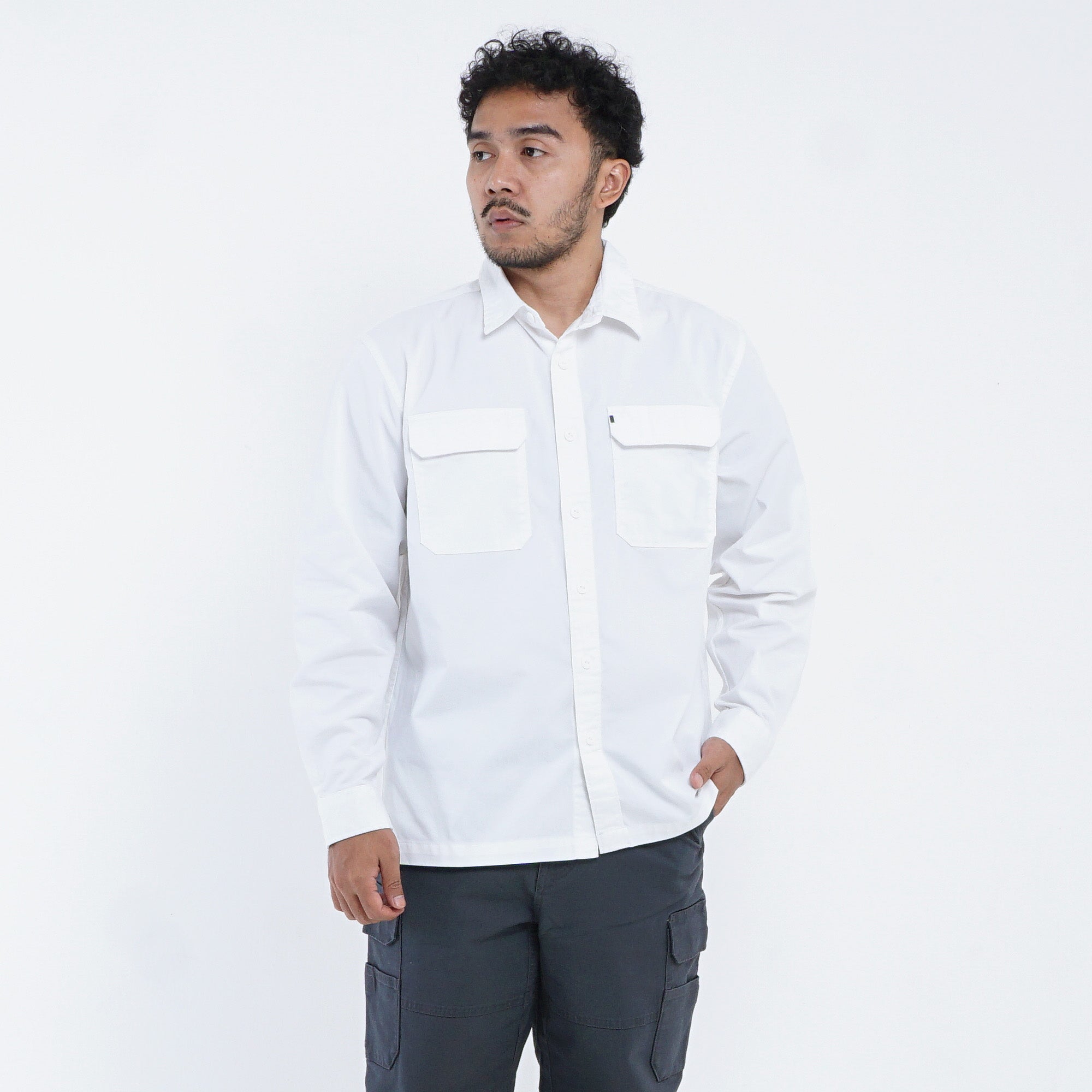 MGee Kemeja Kerja Pria Lengan Panjang Outdoor Camper C040 White
