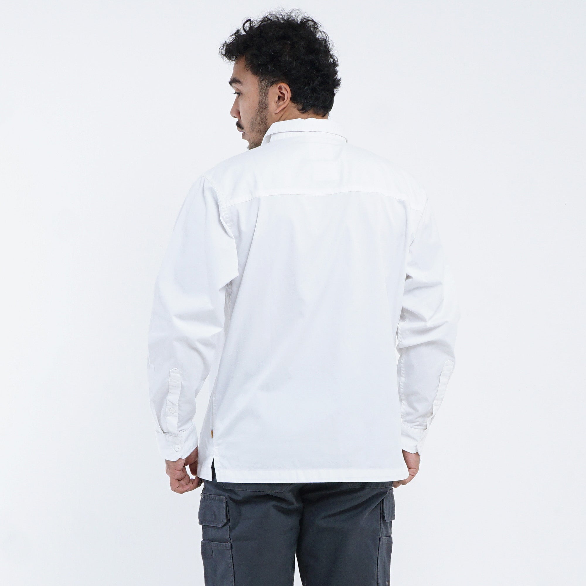 MGee Kemeja Kerja Pria Lengan Panjang Outdoor Camper C040 White