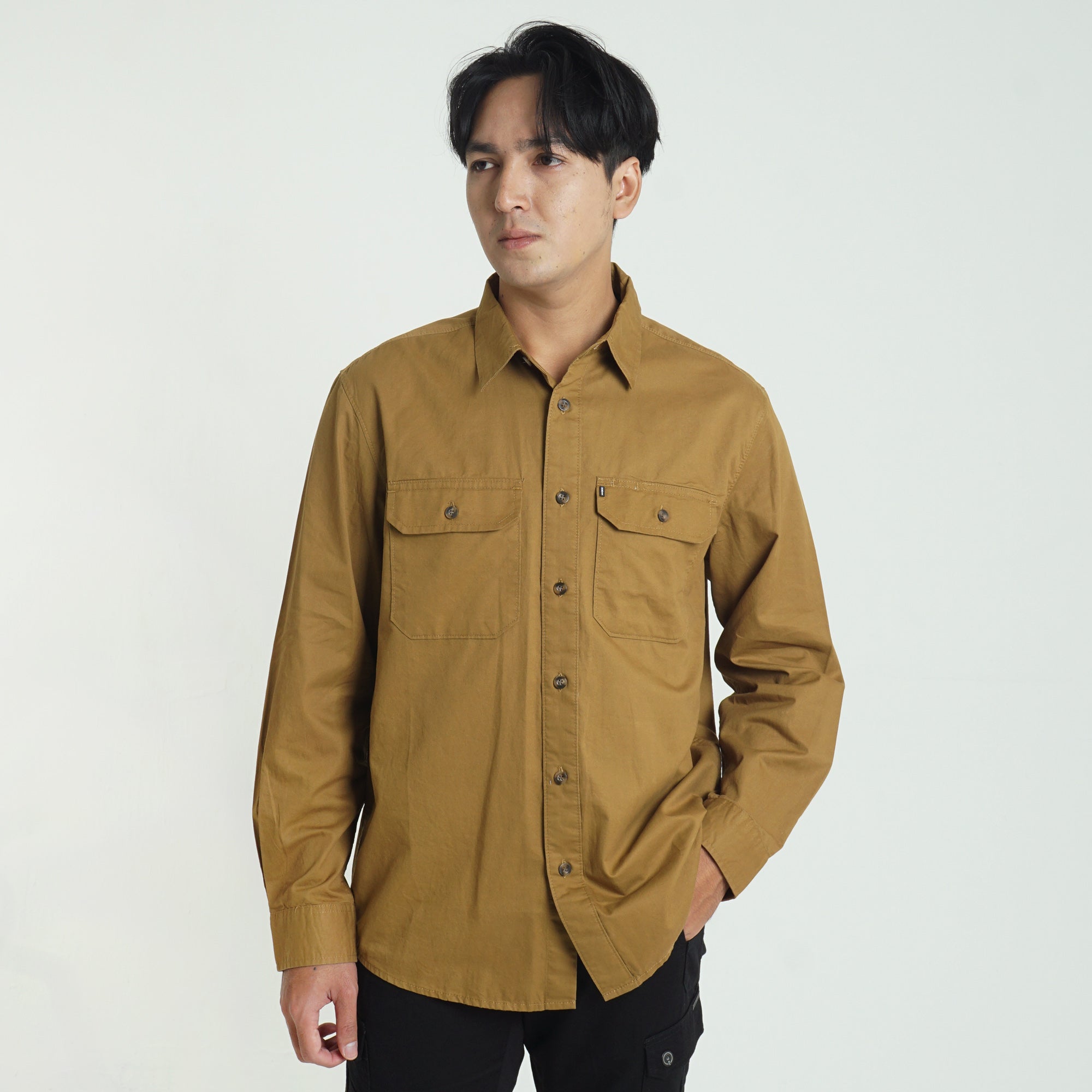 M.Gee Kemeja Pria Lengan Panjang Outdoor Mgee Camper C020 Light Brown