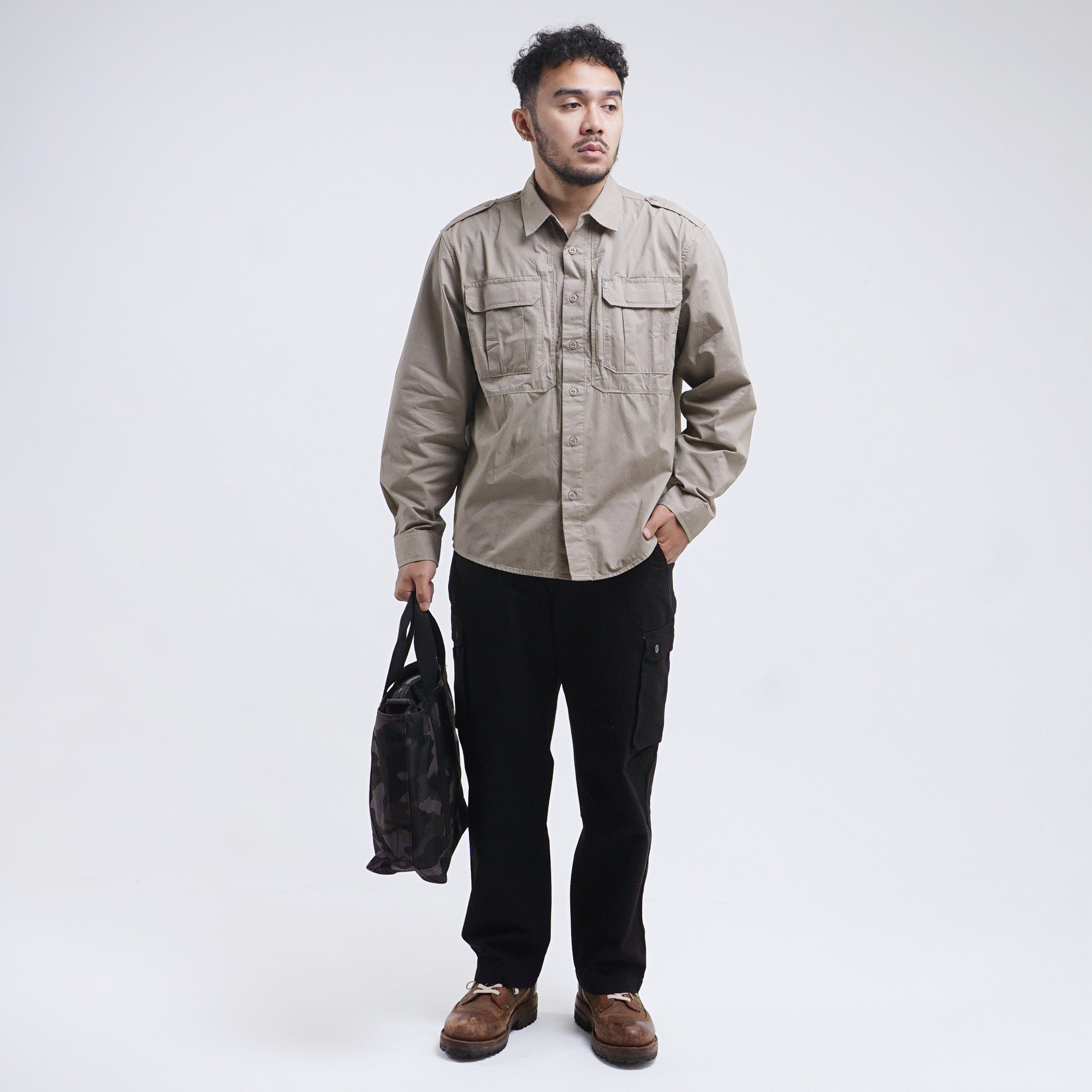 Kemeja Lengan Panjang C077 Dark Khaky