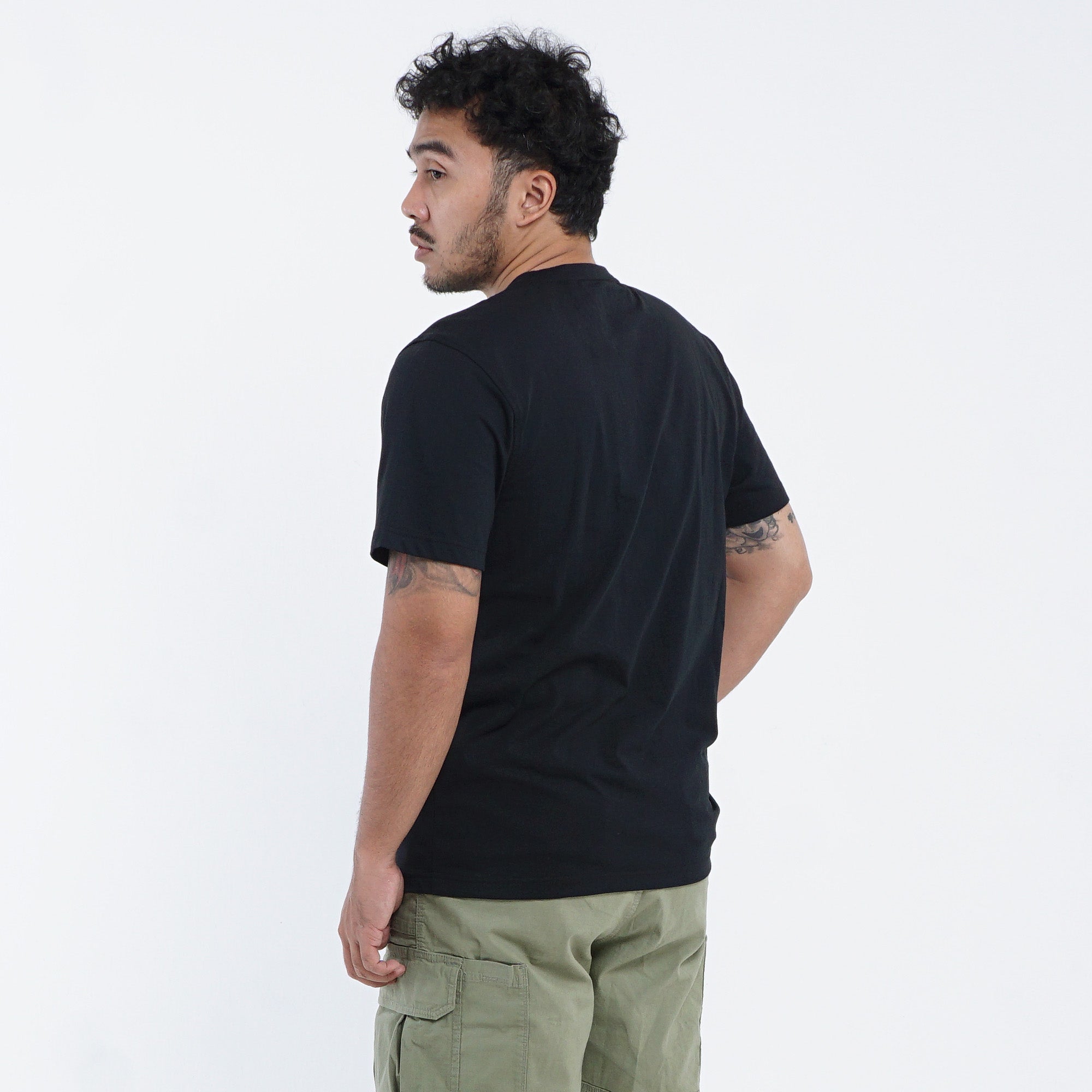 MGee Kaos Polos Pria Lengan Pendek M Gee Original Oliver C145 Black