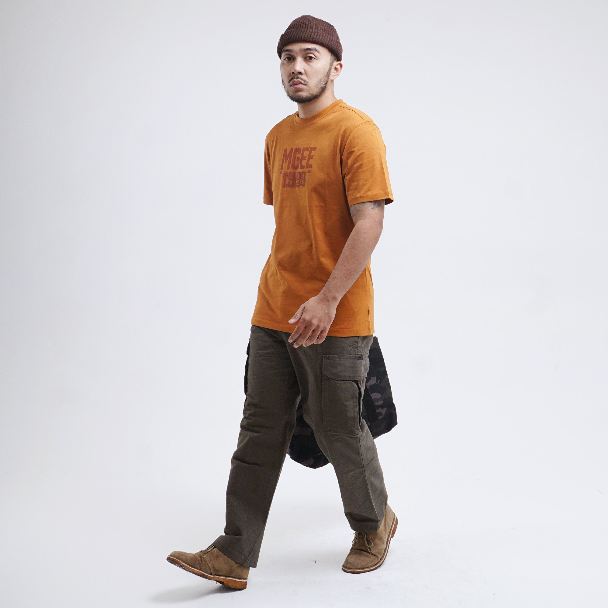 Kaos Pria T-Shirt Oliver C149 Dark Mustard