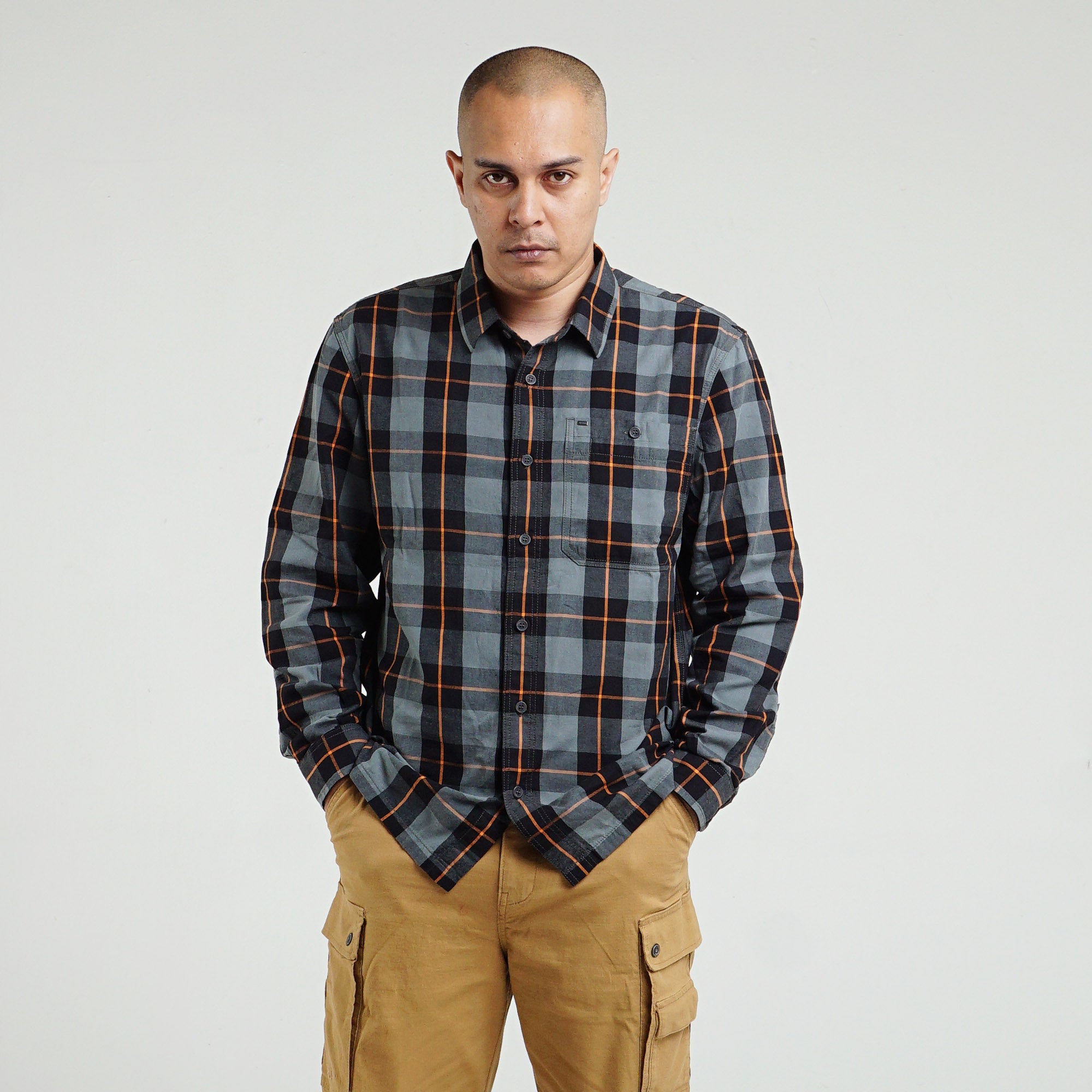 M.Gee Kemeja Pria Lengan Panjang Outdoor Mgee Camper C034 Light Blue