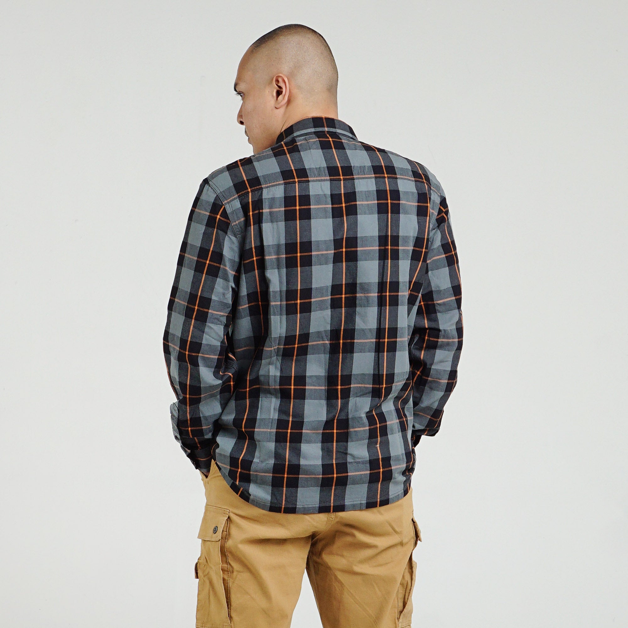 M.Gee Kemeja Pria Lengan Panjang Outdoor Mgee Camper C034 Light Blue