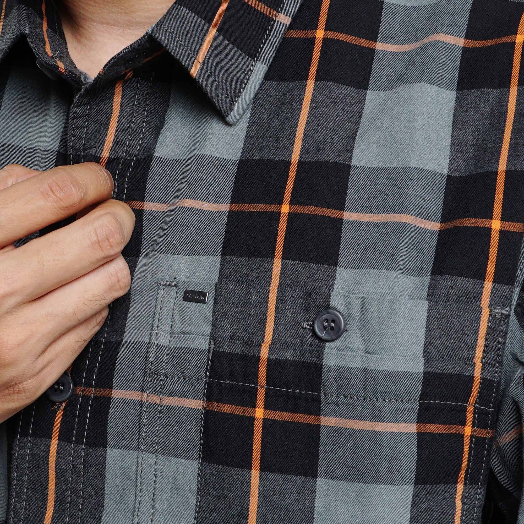 M.Gee Kemeja Pria Lengan Panjang Outdoor Mgee Camper C034 Light Blue