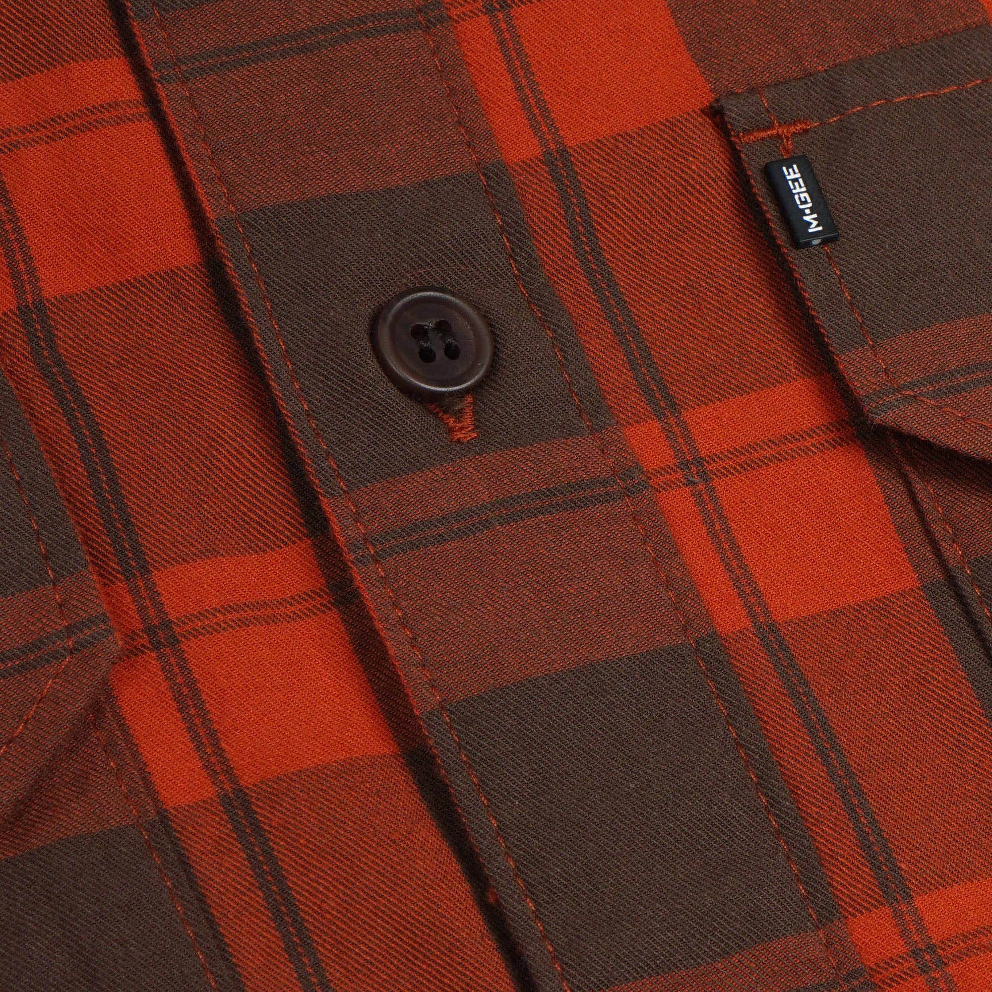 M.Gee Kemeja Pria Lengan Panjang Outdoor Mgee Camper C028