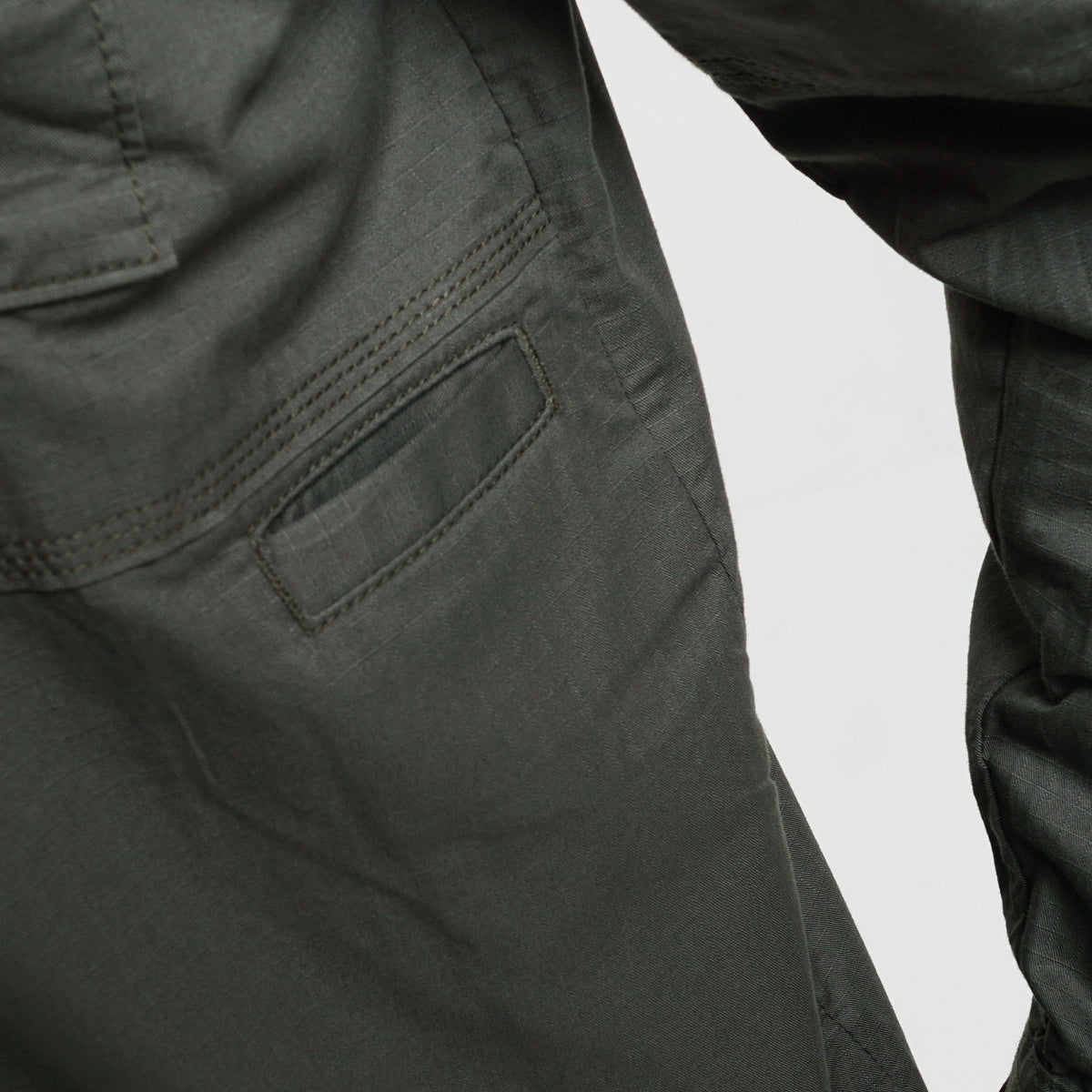 M.Gee Kemeja Kerja Outdoor Lengan Panjang GORDON C073 Dark Green