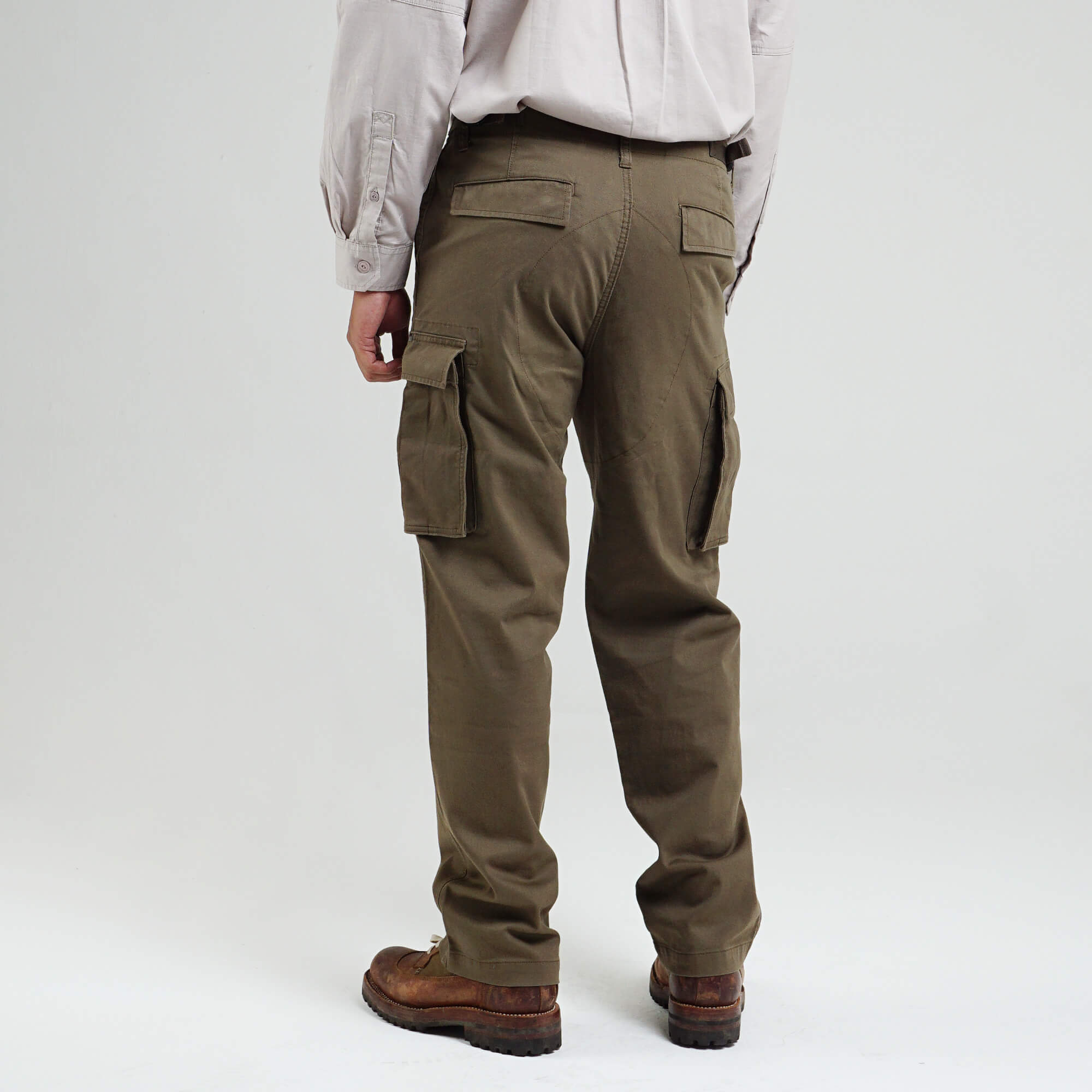 M.Gee Celana Kerja Cargo Panjang Pria GREG C019 Dark Olive