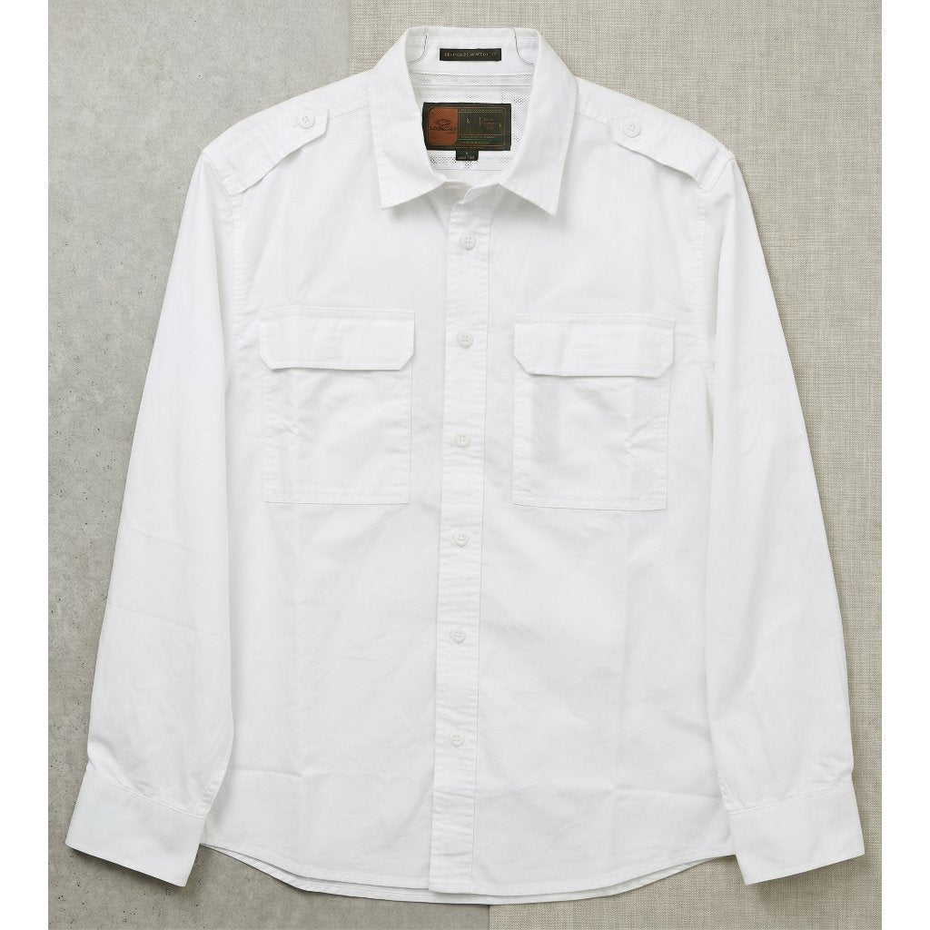MGee Kemeja Pria Lengan Panjang Outdoor Camper - MGAKAR0516 White