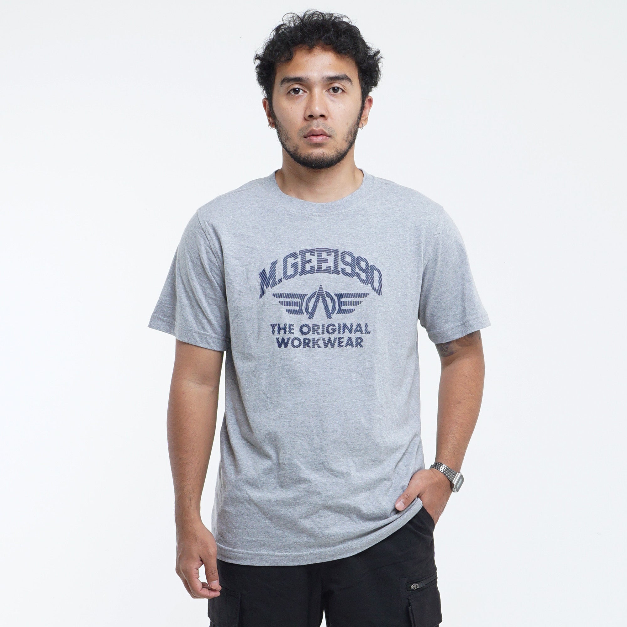 MGee Kaos Polos Pria Lengan Pendek M Gee OLIVER C128 Light Grey