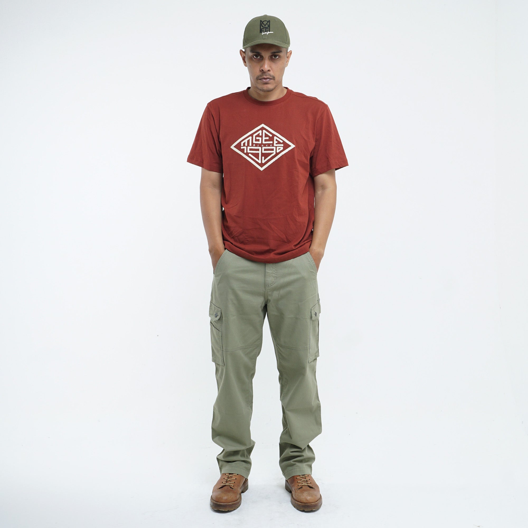 MGee Kaos Polos Pria Lengan Pendek M Gee Original OLIVER C131 Maroon