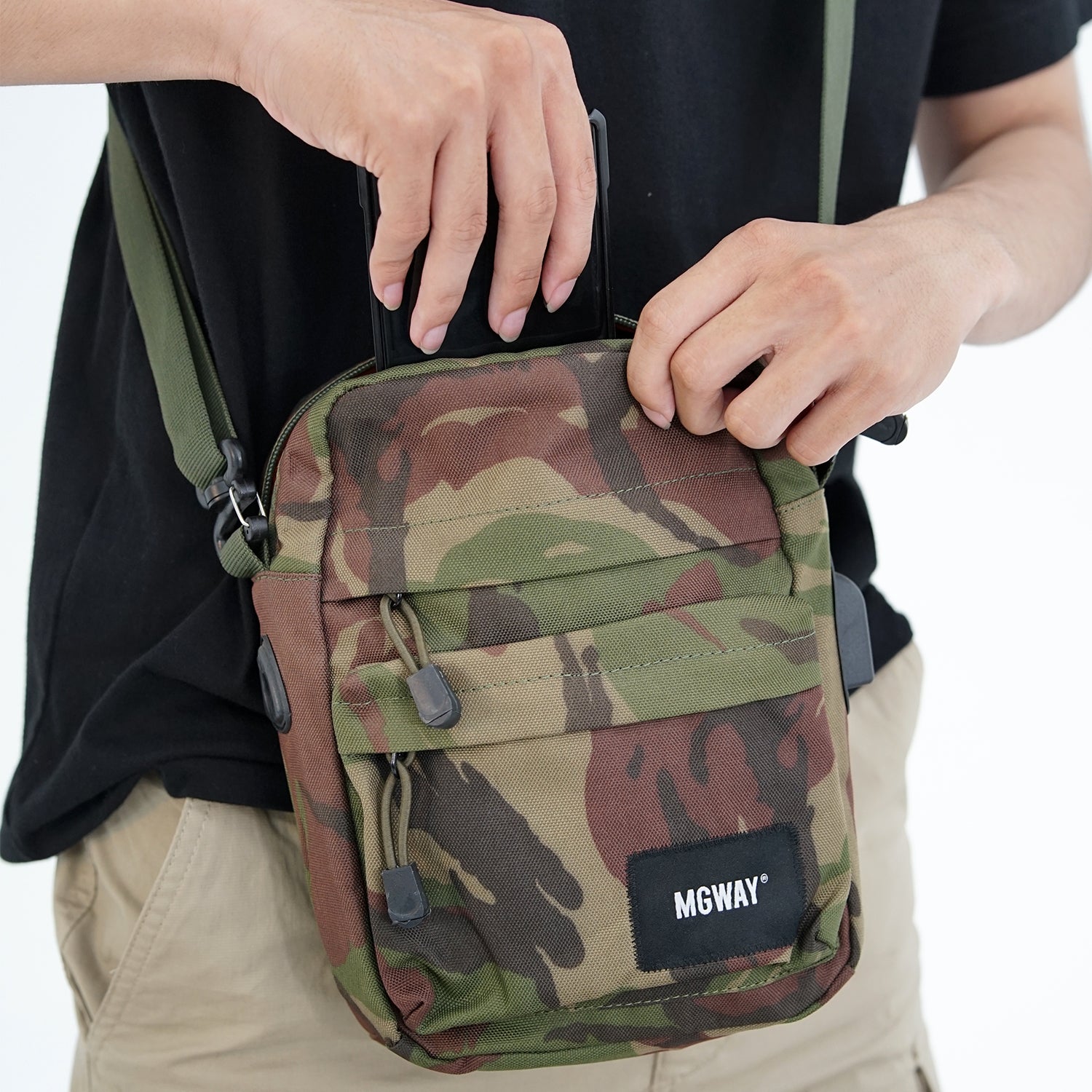 Tas Slingbag Pria Selempang Stylish MGway Kenji Green