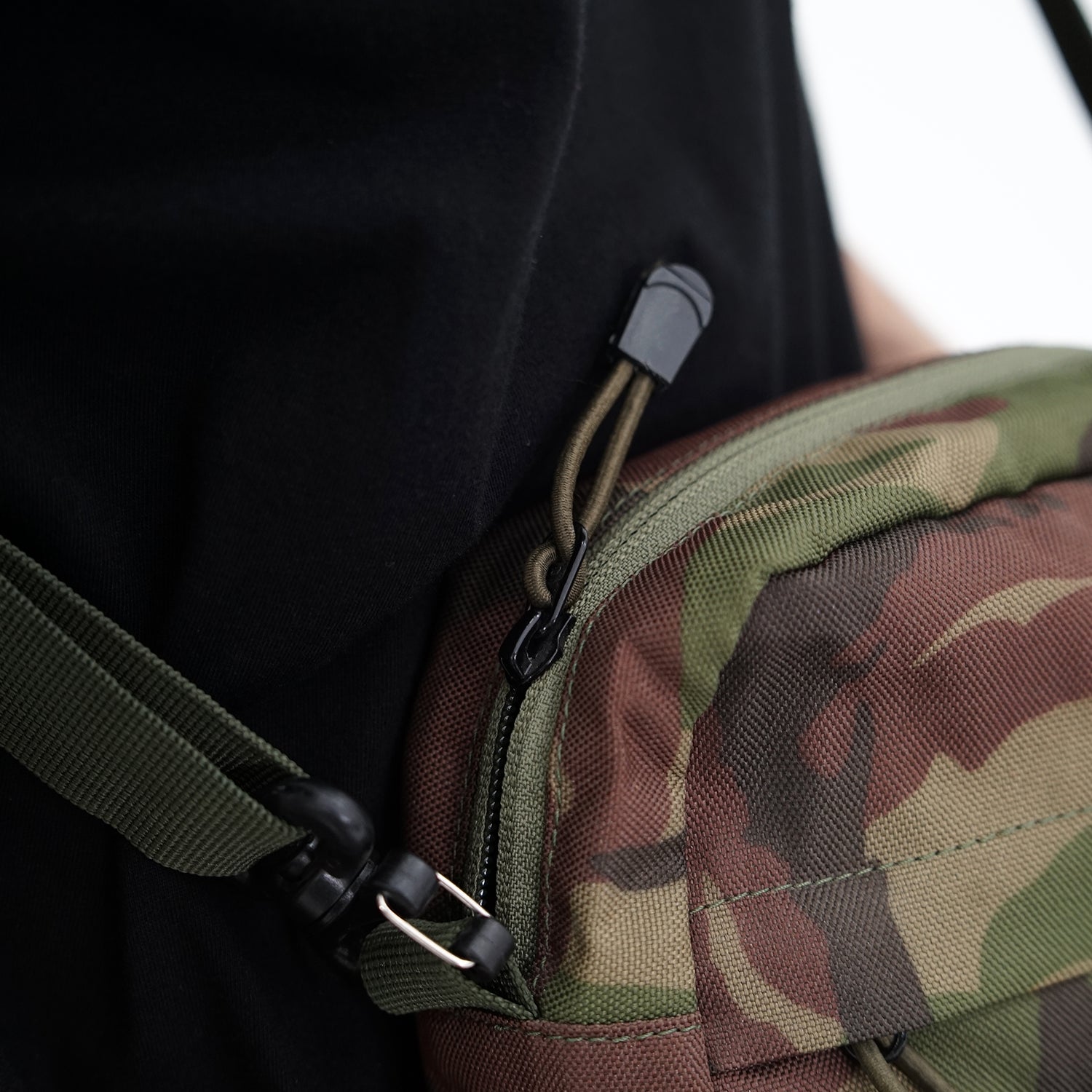 Tas Slingbag Pria Selempang Stylish MGway Kenji Green