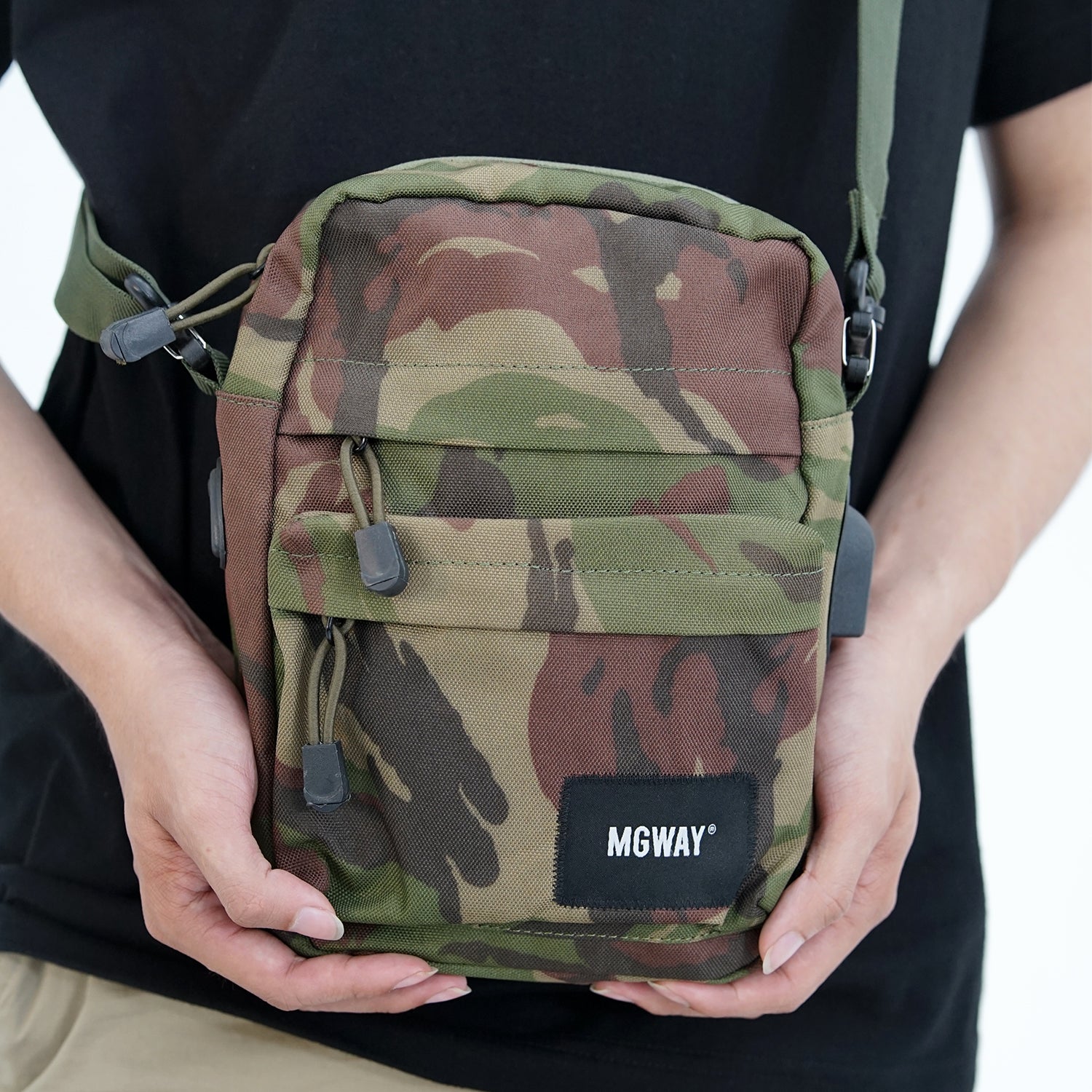 Tas Slingbag Pria Selempang Stylish MGway Kenji Green