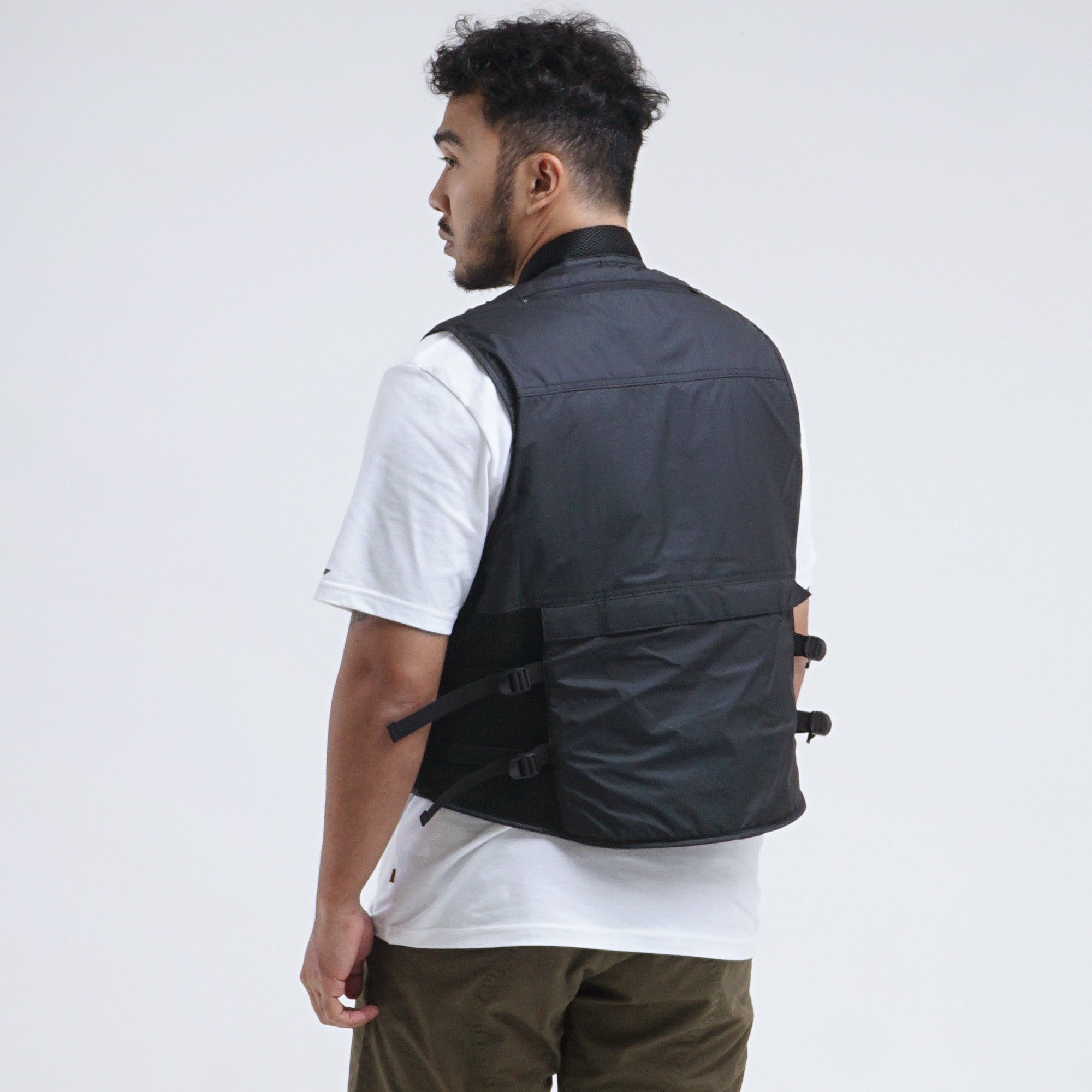 Vest Outdoor C002 Black