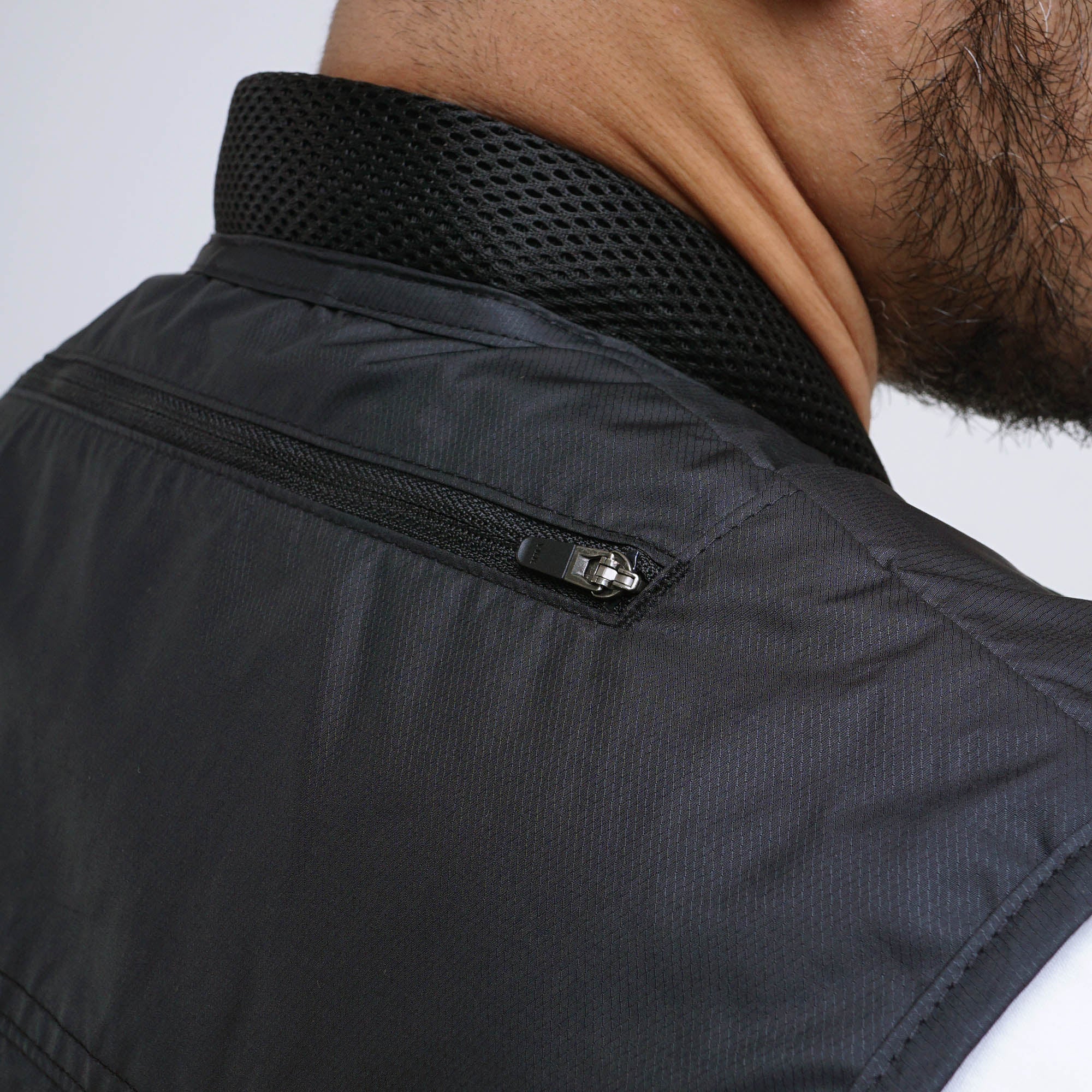 Vest Outdoor C002 Black